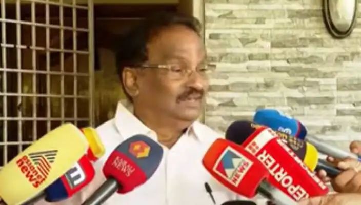 പത്മകുമാറിന് മറുപടിയുമായി എകെ ബാലൻ; കമ്മ്യൂണിസ്റ്റുകാര്‍ പടിയിറങ്ങില്ല, കേഡര്‍മാരെ നോക്കി പ്രാമുഖ്യം നല്‍കുന്നു