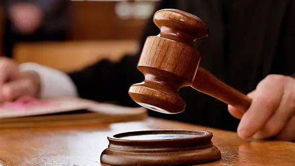 സേവനത്തില്‍ വീഴ്ച വരുത്തി, ജില്ലാ ഉപഭോക്തൃ ഫോറം പ്രസിഡന്റിനെതിരെ അന്വേഷണത്തിന് സംസ്ഥാന ഉപഭോക്തൃ കമ്മീഷൻ ഉത്തരവ്