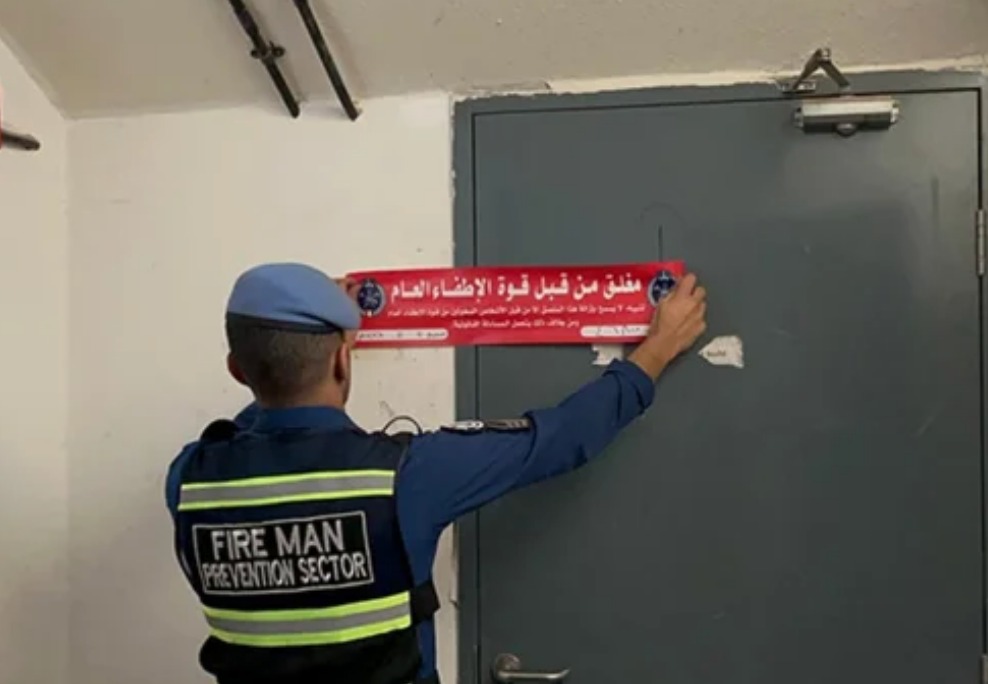അഗ്നി സുരക്ഷാ ലംഘനങ്ങൾ; ബ്നൈദ് അൽ-ഗർ കടകളും കെട്ടിടങ്ങൾക്കും അടച്ചുപൂട്ടൽ മുന്നറിയിപ്പുകൾ