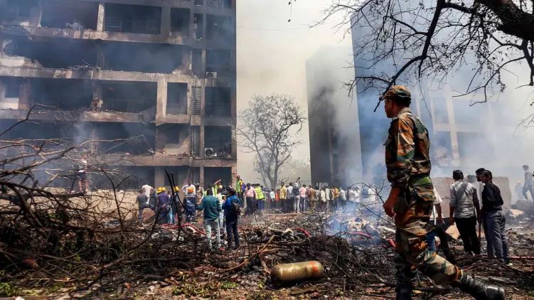 അഹമ്മദാബാദ് വിമാനദുരന്തം: മരണം 265 ആയി; ബ്ലാക്ക് ബോക്‌സ് കണ്ടെത്തി