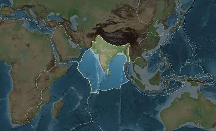ഇന്ത്യൻ ടെക്റ്റോണിക് പ്ലേറ്റ് രണ്ടായി പിളരുന്നു; ഭൂകമ്പം ഉണ്ടായേക്കാമെന്ന് ഗവേഷകർ