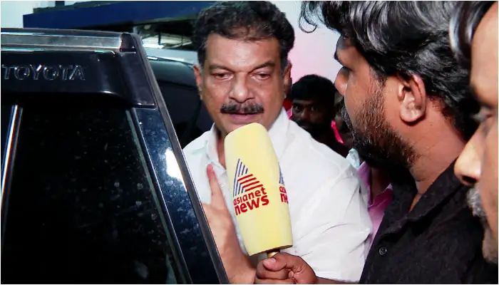 ഭൂരിപക്ഷം പ്രവചിക്കാനില്ല, മുഖ്യമന്ത്രിയുടെ വഞ്ചകൻ എന്ന വിളിക്ക് കൃത്യമായ മറുപടി നല്‍കും; പ്രതികരിച്ച്‌ അൻവര്‍