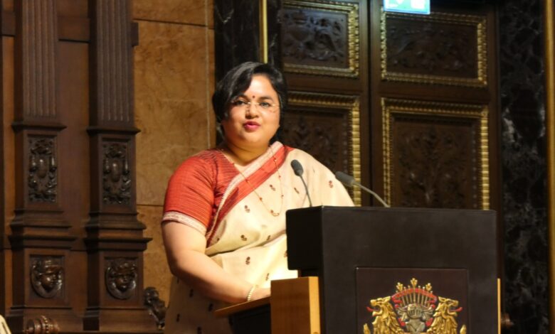 പരമിതാ ത്രിപാഠി ഇന്ത്യയുടെ അടുത്ത കുവൈത്ത് അംബാസഡര്‍ 