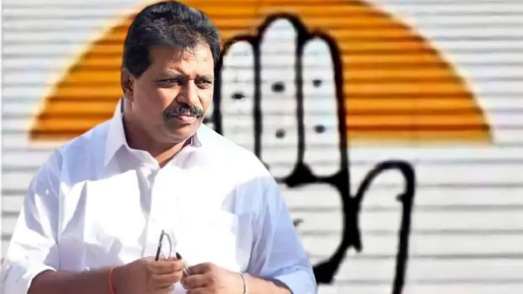 36 കെപിസിസി പ്രസിഡന്റുമാരുടെ ഫോട്ടോയില്‍ ഒരു വിഭാഗം മാത്രം ഇല്ല; വിമര്‍ശനവുമായി കൊടിക്കുന്നില്‍