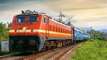 ട്രെയിനുകളില്‍ സിസിടിവി സ്ഥാപിക്കാന്‍ റെയില്‍വേ; ഓരോ കോച്ചിലും 4 കാമറകള്‍, 100 കിലോമീറ്റര്‍ വരെ വേഗതയില്‍ പ്രവര്‍ത്തിക്കുന്നവ