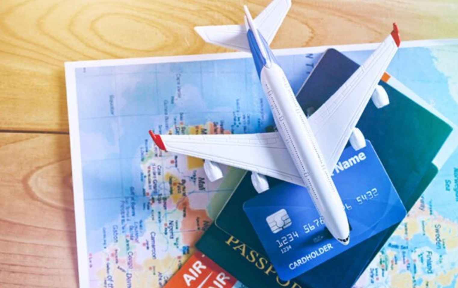 നിയമലംഘനം: എയർ ട്രാൻസ്‌പോർട്ട് മാർക്കറ്റിൽ 8 ട്രാവൽ ഏജൻസികൾക്കും ഒരു വിമാനക്കമ്പനിക്കും പിഴ ചുമത്തി