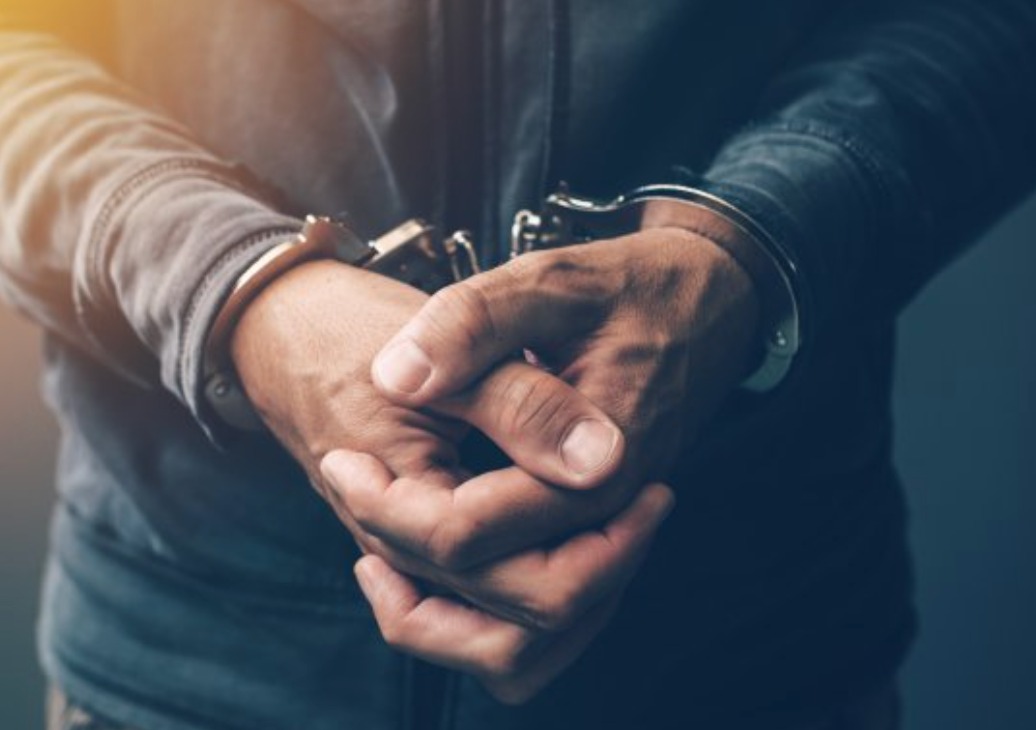 21,000 ദിനാറിൻ്റെ സർക്കാർ സബ്സിഡി നിർമ്മാണ സാമഗ്രികൾ മോഷ്ടിച്ചതായി പരാതി; പ്രവാസി കോൺട്രാക്ടർക്കെതിരെ അറസ്റ്റ് വാറണ്ട്