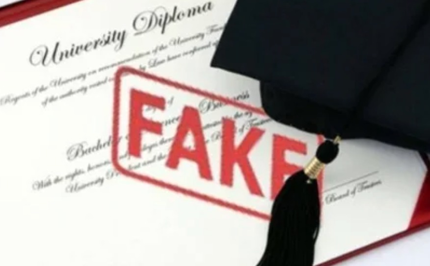 വ്യാജ സർട്ടിഫിക്കറ്റുകൾക്ക് പൂട്ടിട്ട് കുവൈത്ത്; സിവിൽ സർവീസ് കമ്മീഷന്റെ പുതിയ നിബന്ധനകൾ പുറത്ത്