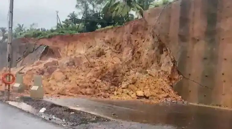കാസര്‍കോട് ദേശീയപാത 66 ലെ മണ്ണിടിച്ചില്‍; കരാര്‍ കമ്ബനിയായ മേഘ കണ്‍സ്ട്രക്ഷന്‍സിന് വിലക്ക്