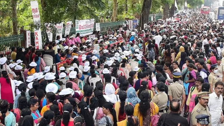 ആശ പ്രവര്‍ത്തകരുടെ സമരം ഇന്ന് 100-ാം ദിനം; സമരവേദിയില്‍ പ്രതിഷേധപ്പന്തങ്ങള്‍ ഉയരും