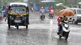 ചക്രവാത ചുഴി: ശക്തമായ കാറ്റ്, സംസ്ഥാനത്ത് ഇന്ന് 12 ജില്ലകളില്‍ യെല്ലോ അലര്‍ട്ട്