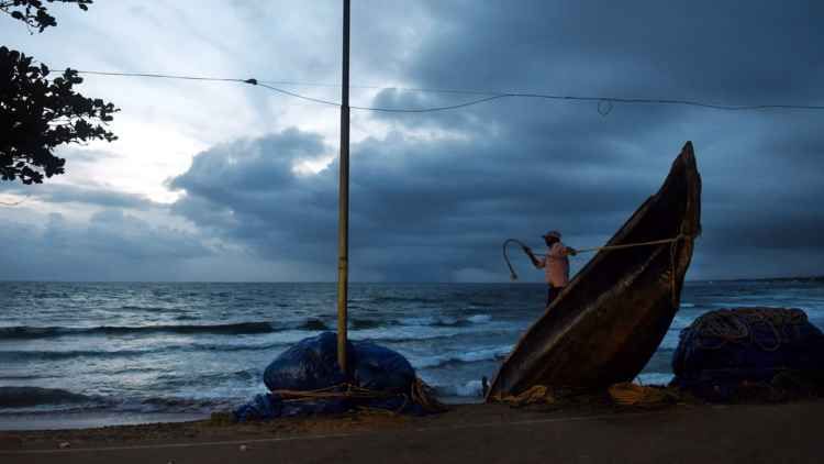 ബംഗാള്‍ ഉള്‍ക്കടലില്‍ ശനിയാഴ്ചയോടെ വീണ്ടുമൊരു ന്യൂനമര്‍ദ്ദം, സംസ്ഥാനത്ത് അഞ്ചുദിവസം ഇടിമിന്നലോട് കൂടിയ മഴ; നാലുജില്ലകളില്‍ യെല്ലോ അലര്‍ട്ട്