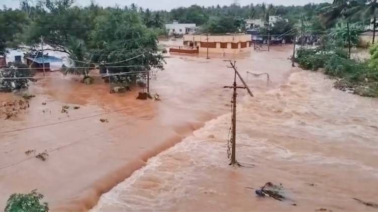 തമിഴ്നാട്ടില്‍ മഴക്കെടുതി; 16 പേര്‍ മരിച്ചു, അടിയന്തര സഹായം ആവശ്യപ്പെട്ട് സ്റ്റാലിൻ