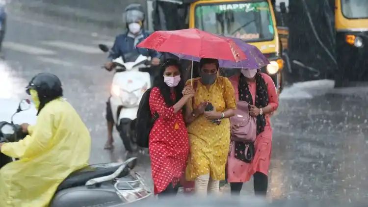 സംസ്ഥാനത്ത് മഴ തുടരും; മുന്നറിയിപ്പുകളില്‍ മാറ്റം, 11 ജില്ലകളില്‍ യെല്ലോ അലര്‍ട്ട്