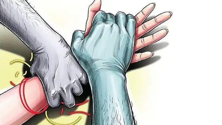 ആളൊഴിഞ്ഞ കാടുമൂടിയ പ്രദേശത്തു വച്ച്‌ പീഡിപ്പിച്ചു; പിതാവിനെതിരെ എട്ടാം ക്ലാസുകാരിയുടെ മൊഴി, പോക്സോ കേസ്