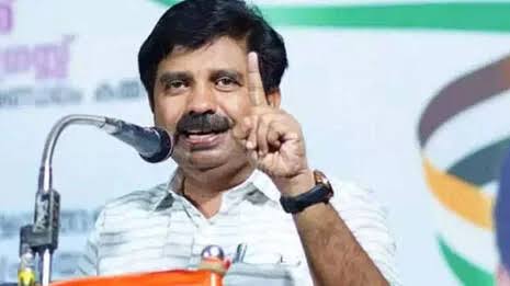 മണ്ഡലം പിടിച്ച്‌ യുഡിഎഫ്, ആര്യാടൻ ഷൗക്കത്തിന് മിന്നും വിജയം