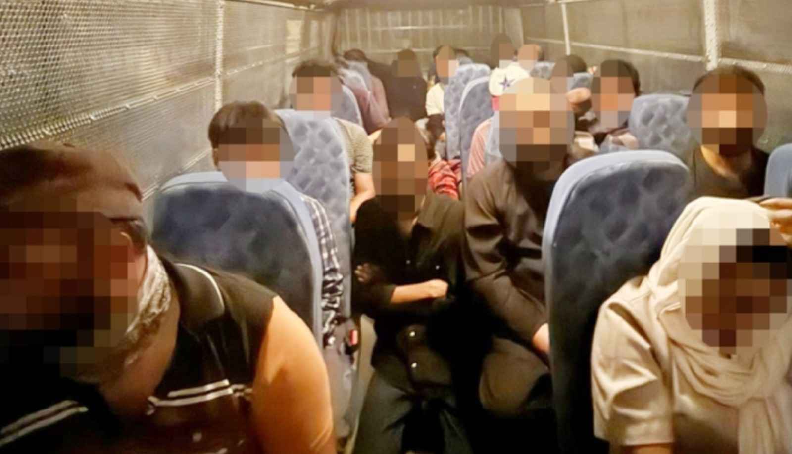 ജലീബ് അൽ ഷുവൈക്കിൽ വൻ റെയ്ഡ്: നിരവധി നിയമലംഘകർ പിടിയിൽ