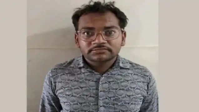 വ്യോമസേന ആസ്ഥാനങ്ങളുടെ ഫോട്ടോകളും വിഡിയോയും പാകിസ്ഥാന്‍ യുവതിക്ക് ചോര്‍ത്തി; ഗുജറാത്തില്‍ ഒരാള്‍ അറസ്റ്റില്‍