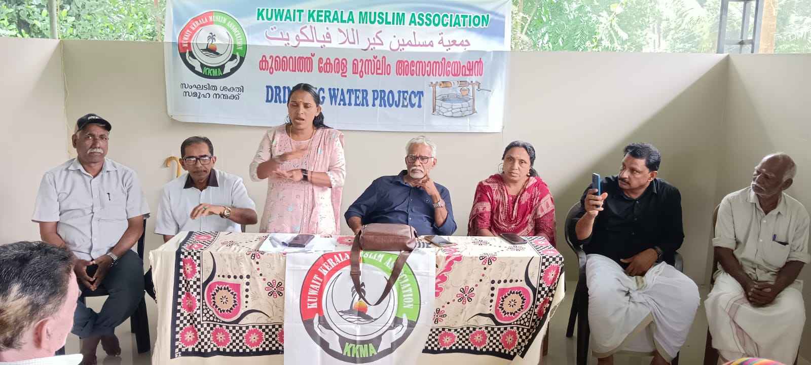 മഴക്കെടുത്തിയിലും പൊതുകിണർ സമര്‍പ്പിച്ച് കെ . കെ. എം. എ. 