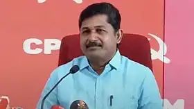 ചിതയിലെ ചൂടാറിയിട്ടില്ല. വിഎസിനെ വിവാദങ്ങളുടേയും വിഭാഗീയതയുടേയും പ്രതീകമായി അവതരിപ്പിക്കാന്‍ ശ്രമം; എം സ്വരാജ്