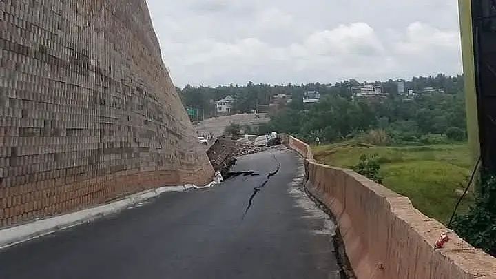 മണ്ണ് പരിശോധന നടത്തിയില്ല, ഡിസൈനിലും പിഴവ്; കൂരിയാട് ദേശീയപാത തകര്‍ന്നതില്‍ ഗുരുതര വീഴ്ചയെന്ന് വിദഗ്ധ സമിതി റിപ്പോര്‍ട്ട്