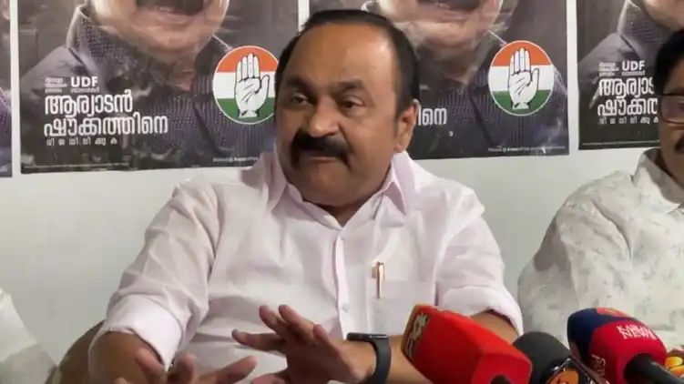 തെരഞ്ഞെടുപ്പ് മുന്നില്‍ കണ്ട് പെന്‍ഷന്‍ കൊടുത്താല്‍ കമ്മീഷന് പരാതി നല്‍കും; കെസി വേണുഗോപാലിനെ പിന്തുണച്ച്‌ വിഡി സതീശന്‍