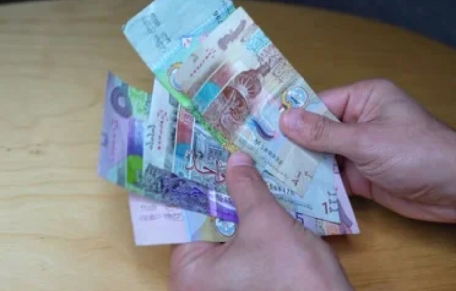 തൊഴിലാളികളുടെ ശമ്പളം ഉറപ്പാക്കാൻ പുതിയ സംവിധാനം; സെൻട്രൽ ബാങ്കുമായി ബന്ധിപ്പിക്കുമെന്ന് മാൻപവർ അതോറിറ്റി