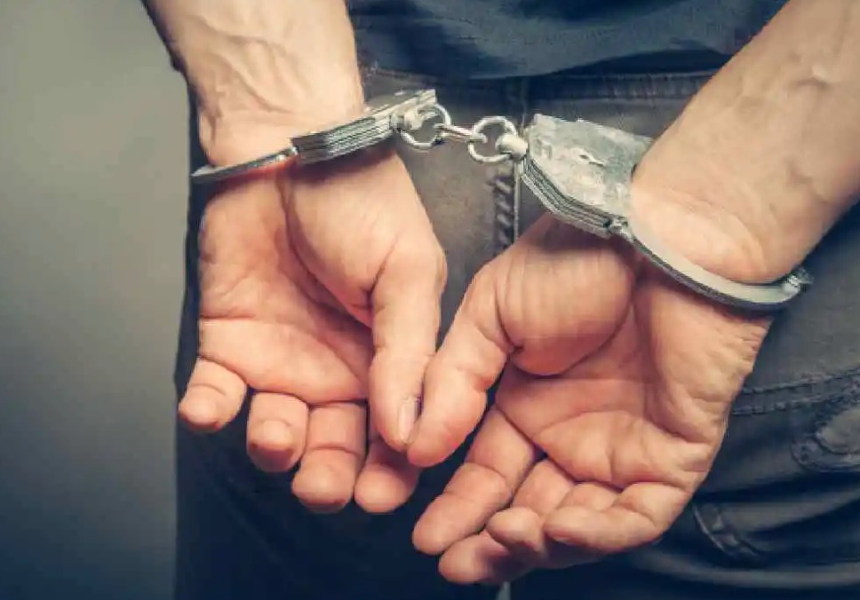ഹവല്ലിയിലെ റോഡ് തർക്കം: പ്രവാസിയുടെ വാഹനം തകർത്തയാൾ പിടിയിൽ