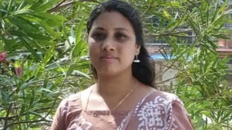 മൃതദേഹത്തിലെ പാടില്‍ ദുരൂഹത തോന്നി; ദിവ്യയെ കൊന്നത് നൈലോണ്‍ ചരട് കഴുത്തില്‍ മുറുക്കി; കൊലയ്ക്ക് കാരണം സംശയം