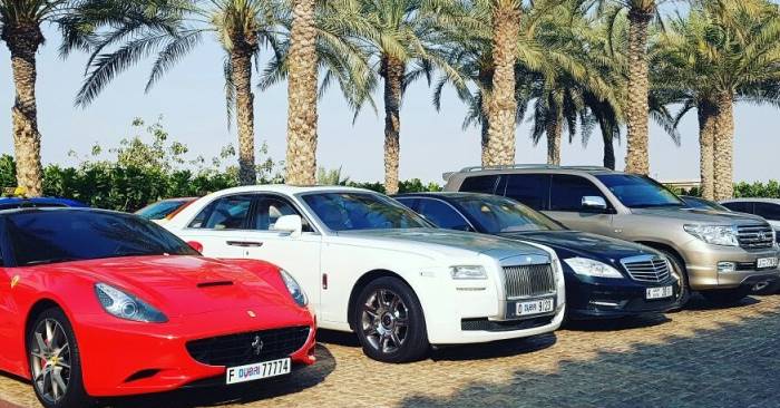Tourists Can Now Easily Rent a Car in Dubai Using Mobile Apps