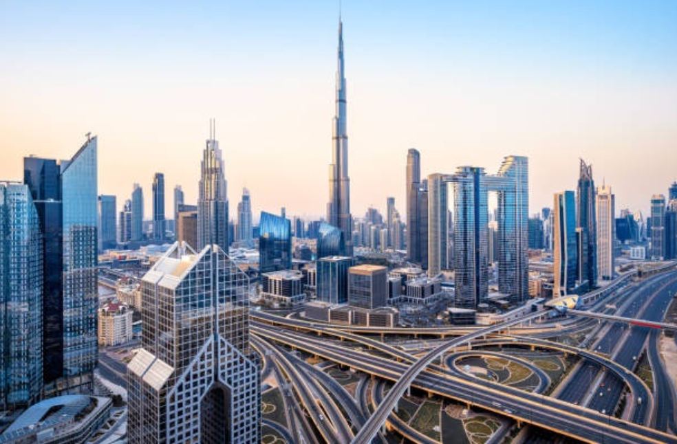 Dubai to Launch Trackless Tram, Aims to Become World
