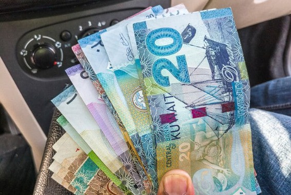 Kuwait witnesses decline in remittances from Filipino workers 