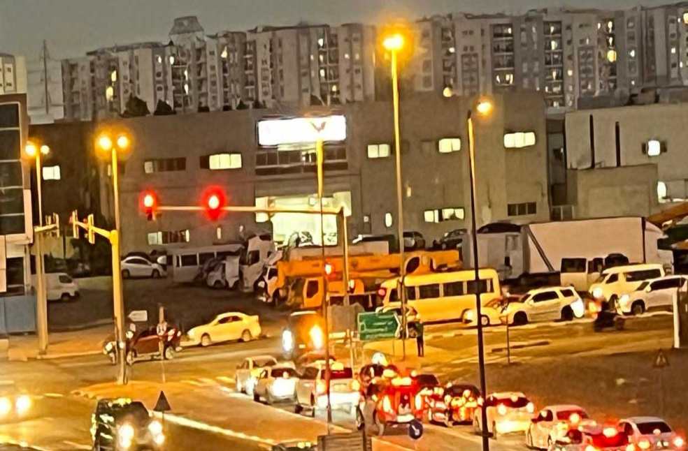 UAE Closes Parks and Beaches as Heavy Rain Worsens; Airports, Roads on Alert