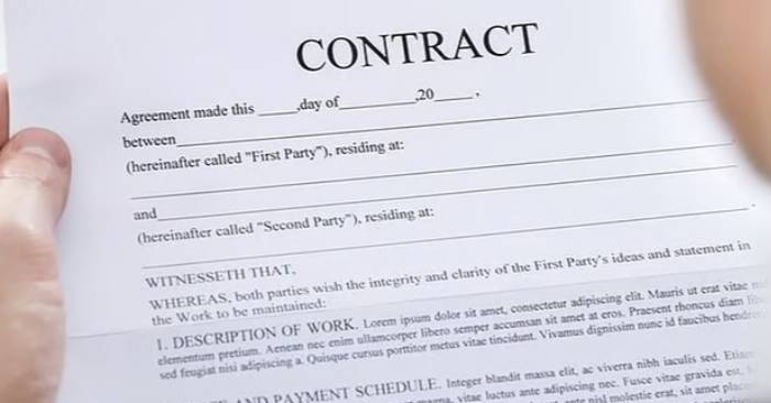Working in the UAE? Know the Circumstances Under Which Your Employer Can Terminate Your Contract