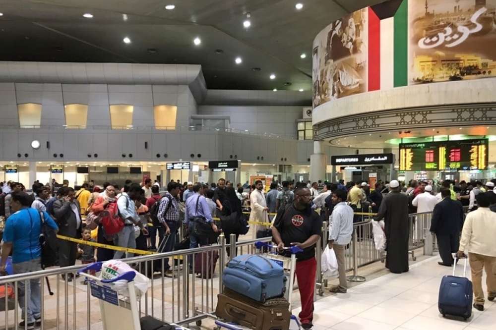 Kuwait Issues Over 100,000 Exit Permits for Private Sector Expatriates