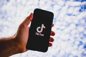 TikTok restores service after Trump vows to extend deadline