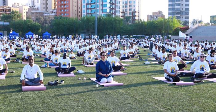 Over 1500 Celebrate 11th International Day of Yoga in Kuwait