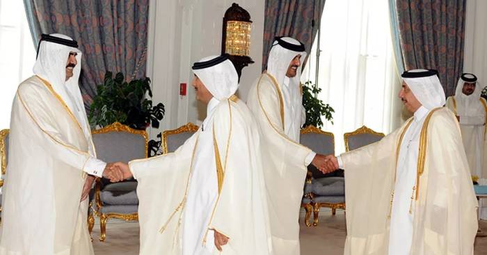 Qatar Approves Fee Cuts for Work Permits and Labor Services — Relief for Expats and Private Sector