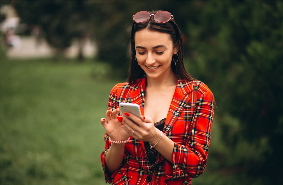 Tea App Tops Charts with Women-Only Dating Safety Features, Sparks Debate