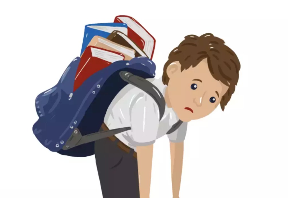 Kuwait Ministry of Education Cuts School Bag Weight by 50%