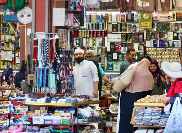 Saudi Arabia to launch VAT refund for tourists next year