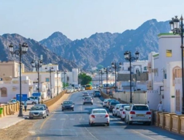 Oman eases driving rules for foreign tourists with home-country licences