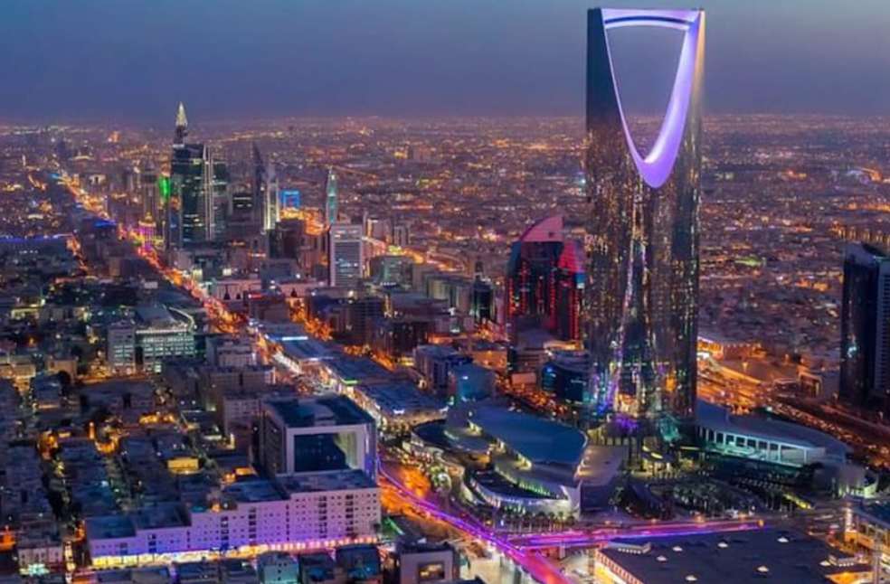 Saudi Arabia Aims to Attract 50 Million Tourists Annually by 2030
